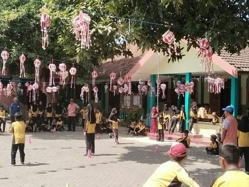 Kemeriahan Peringatan HUT ke-81 RI di SDN 1 Arjasa